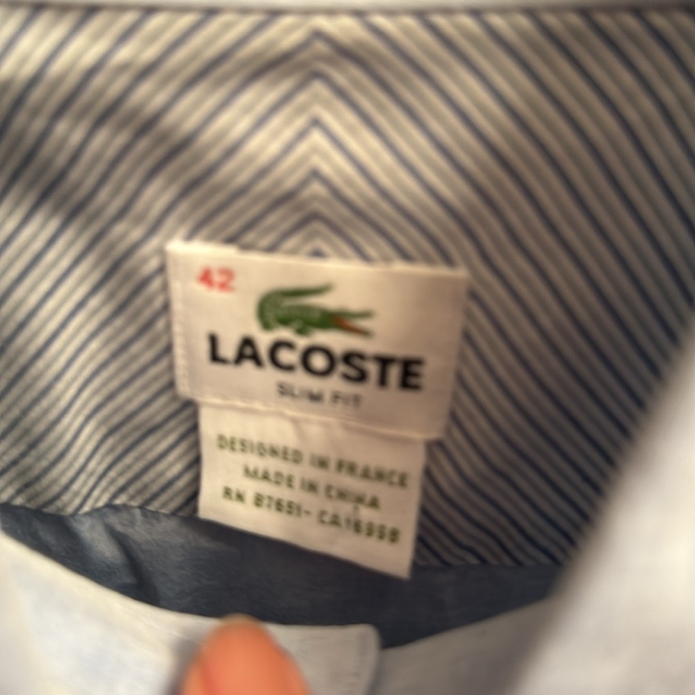 Lacoste long sleeve slim fit button up shirt. Size 42 - Picture 3 of 6